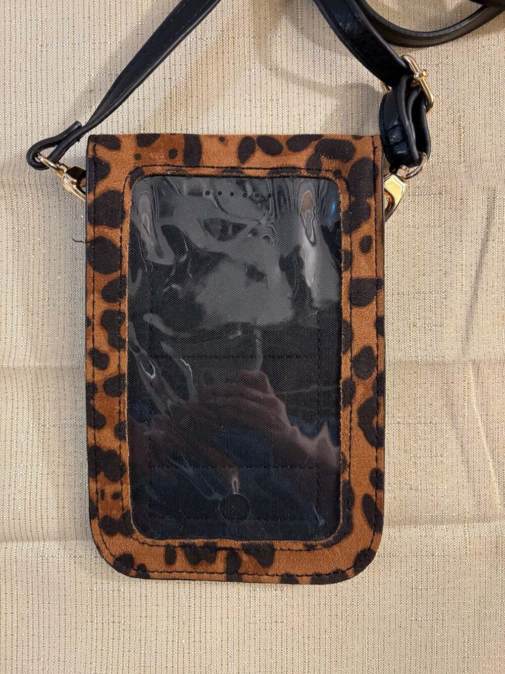 Savethegirls Leopard Print Touchscreen Phone Crossbody Bag - Picture 4 of 6